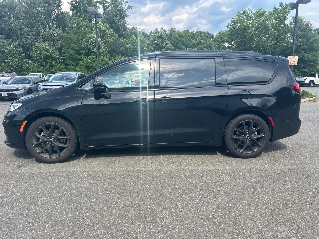 2025 Chrysler Pacifica Limited Ashland VA