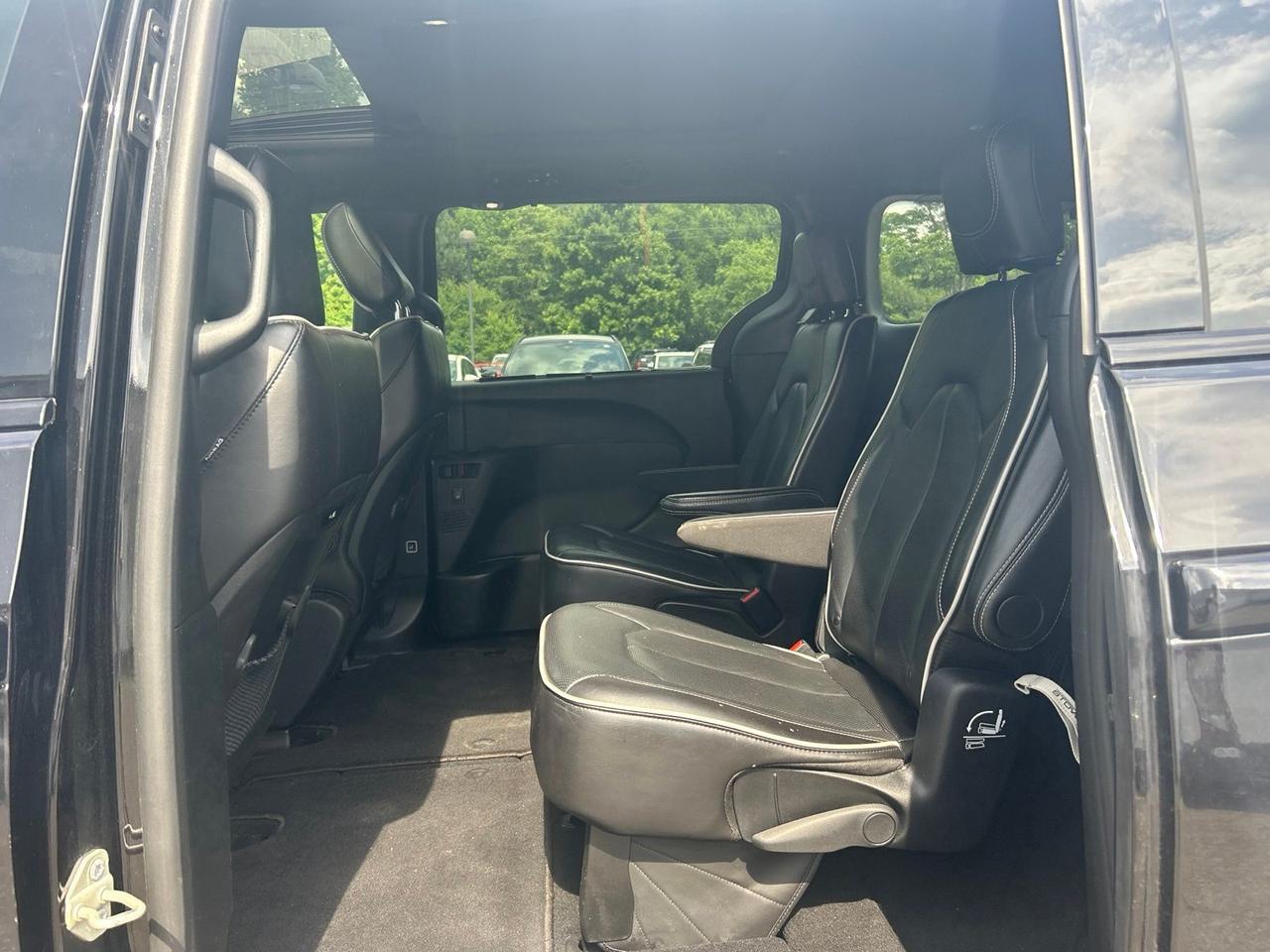 2025 Chrysler Pacifica Limited Ashland VA