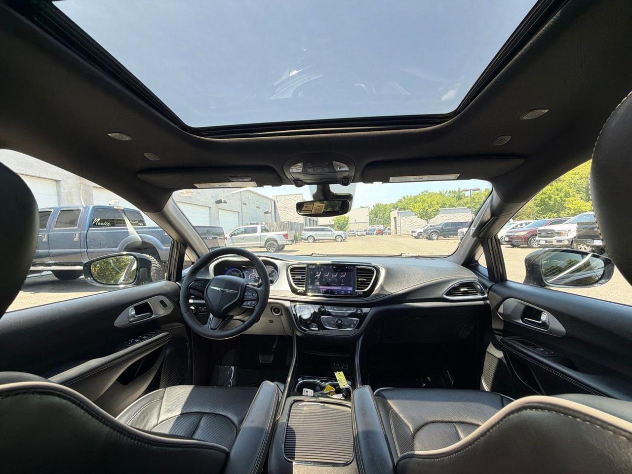 2025 Chrysler Pacifica Limited Ashland VA