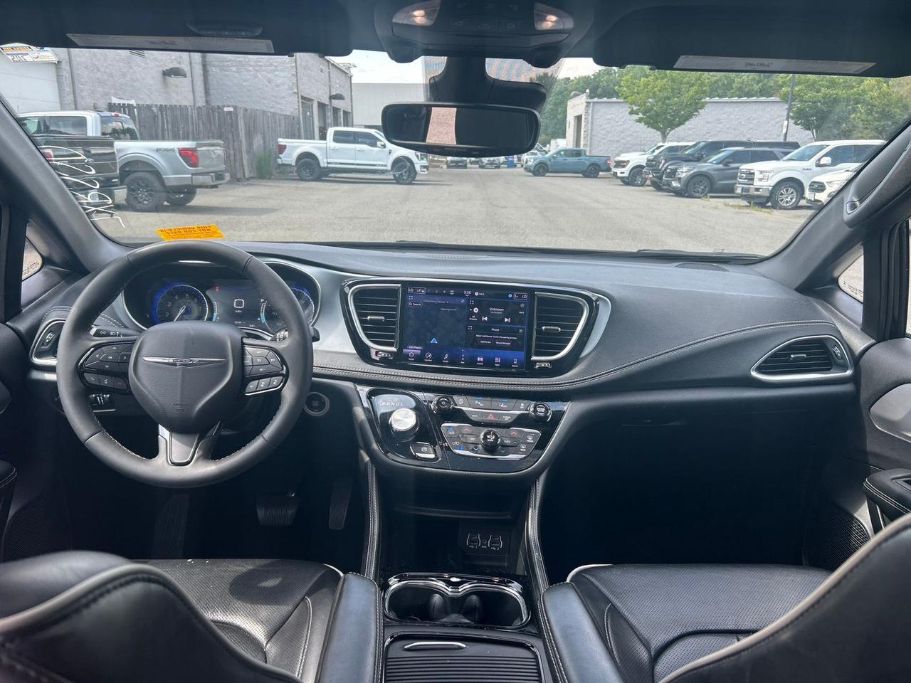 2025 Chrysler Pacifica Limited Ashland VA
