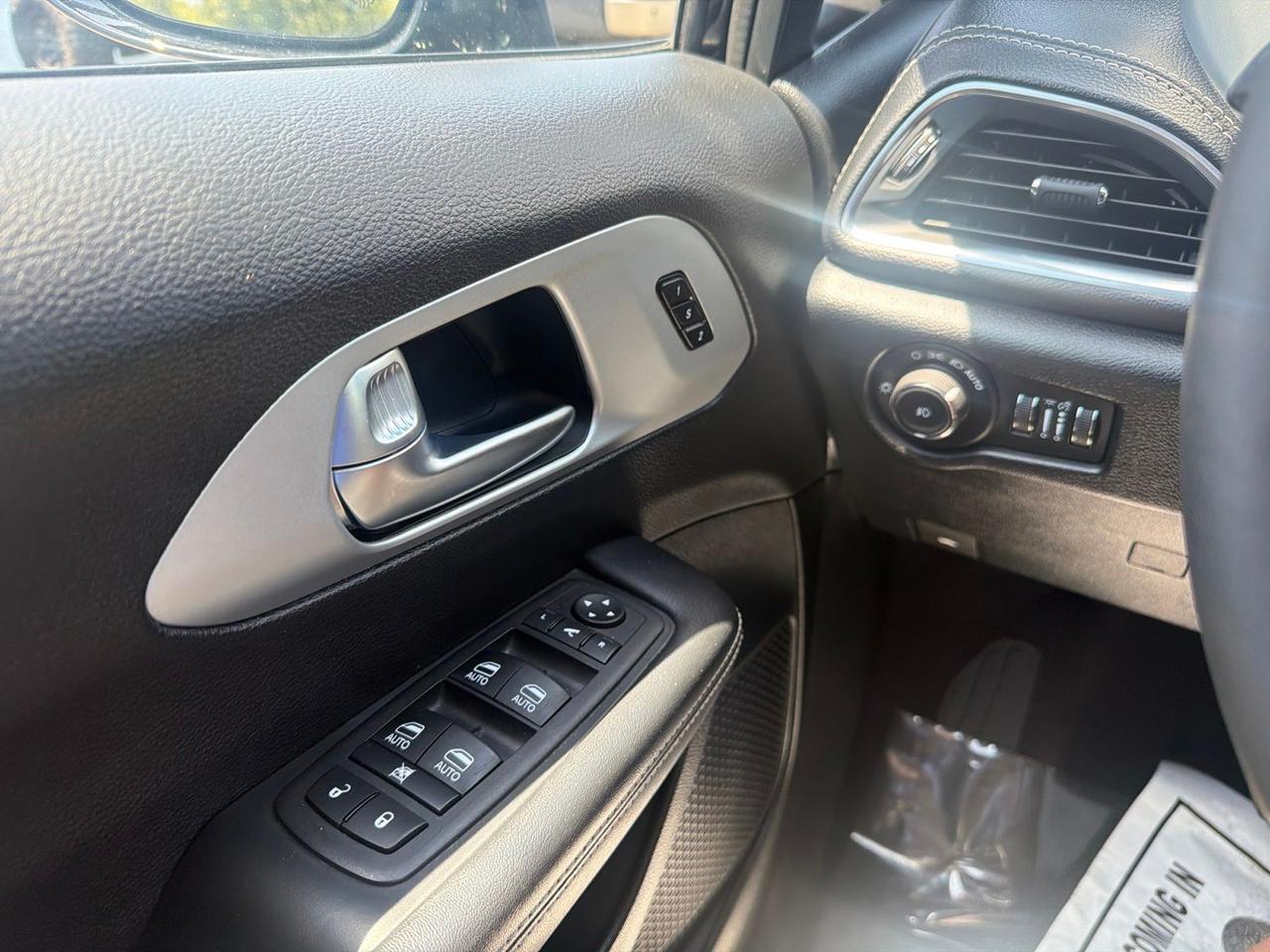 2025 Chrysler Pacifica Limited Ashland VA