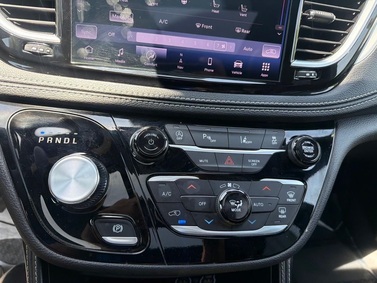 2025 Chrysler Pacifica Limited Ashland VA