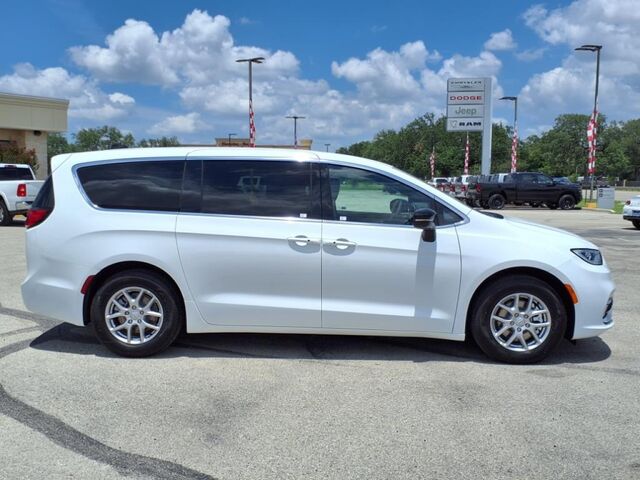 2025 Chrysler Pacifica Select  TX