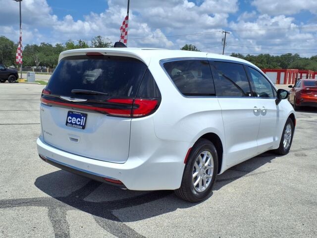 2025 Chrysler Pacifica Select  TX