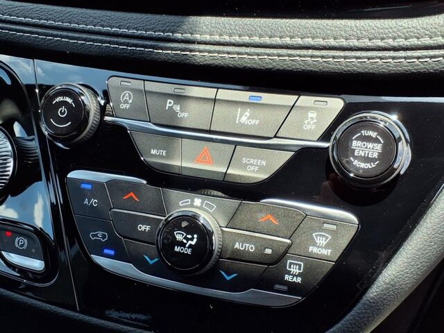 2025 Chrysler Pacifica Select  TX