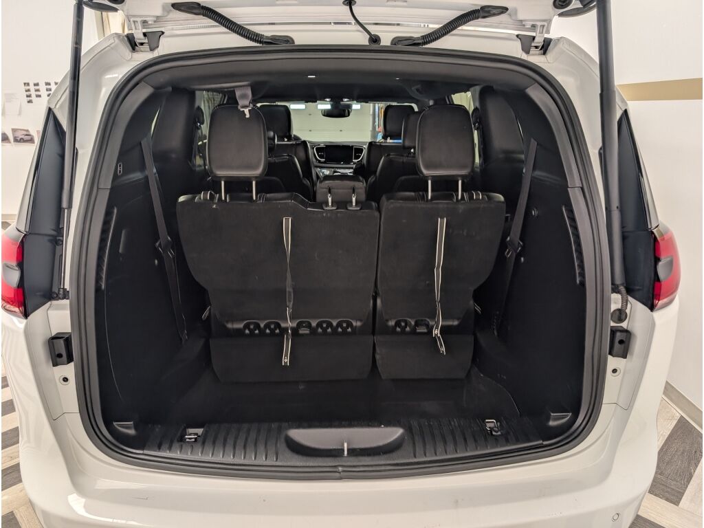 2025 Chrysler Pacifica Select Bozeman MT
