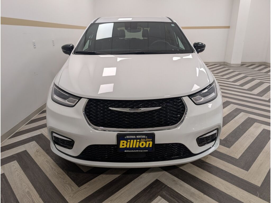 2025 Chrysler Pacifica Select Bozeman MT