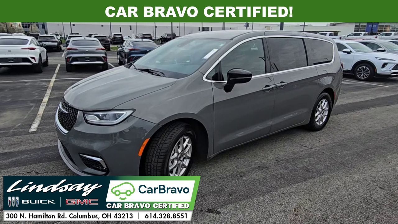2025 Chrysler Pacifica Select Columbus OH