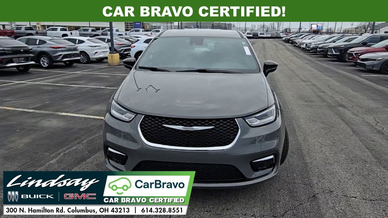 2025 Chrysler Pacifica Select