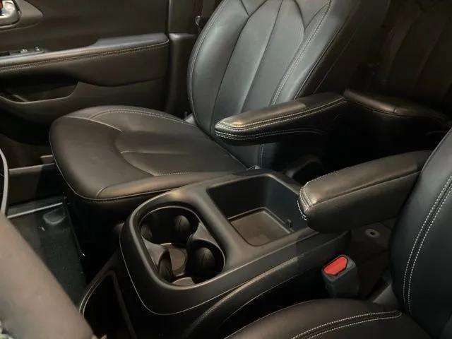2025 Chrysler Pacifica Select Dallas TX