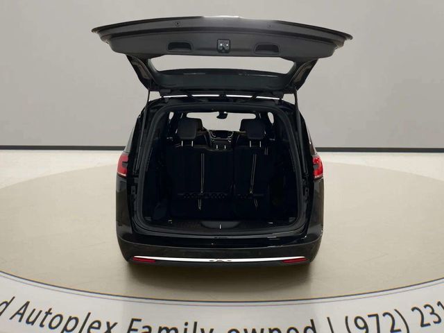 2025 Chrysler Pacifica Select Dallas TX