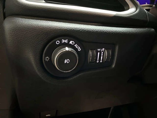 2025 Chrysler Pacifica Select Dallas TX