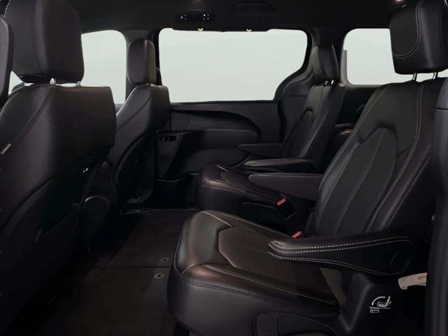 2025 Chrysler Pacifica Select Dallas TX