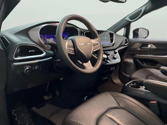 2025 Chrysler Pacifica Select Dallas TX