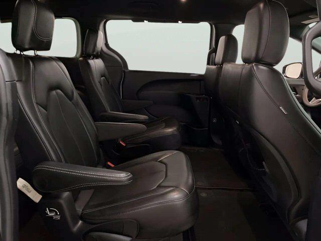 2025 Chrysler Pacifica Select Dallas TX
