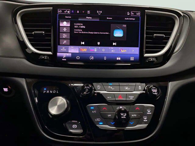 2025 Chrysler Pacifica Select Dallas TX