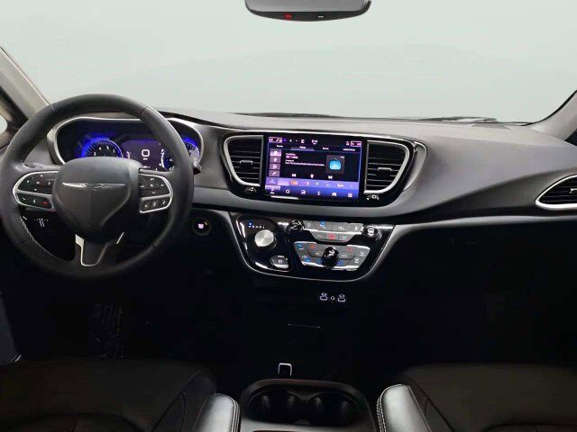 2025 Chrysler Pacifica Select Dallas TX