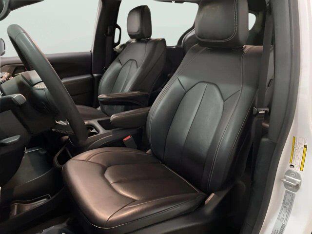 2025 Chrysler Pacifica Select Dallas TX