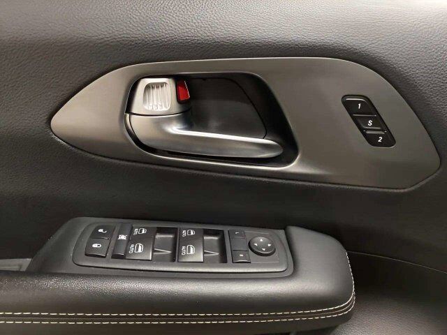 2025 Chrysler Pacifica Select Dallas TX