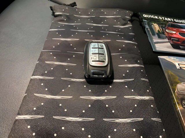2025 Chrysler Pacifica Select Dallas TX