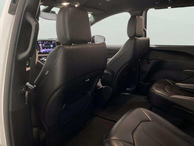 2025 Chrysler Pacifica Select Dallas TX
