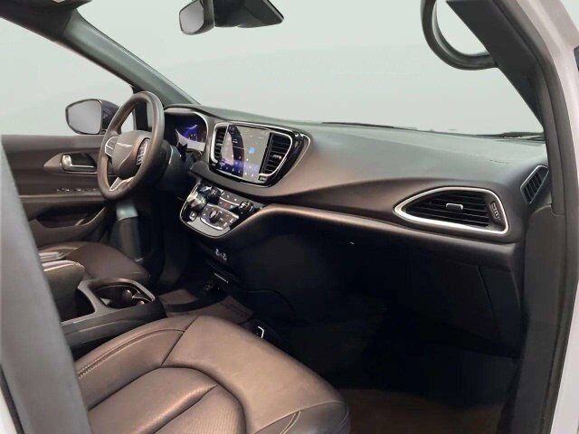 2025 Chrysler Pacifica Select Dallas TX
