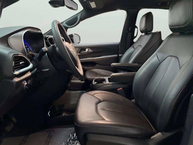 2025 Chrysler Pacifica Select Dallas TX