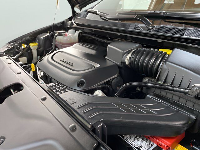 2025 Chrysler Pacifica Select Dallas TX