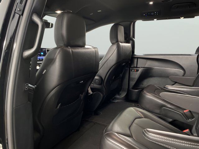 2025 Chrysler Pacifica Select Dallas TX