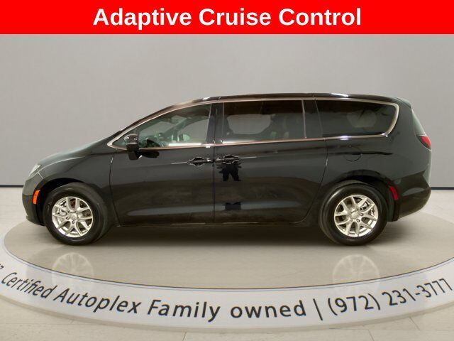 2025 Chrysler Pacifica Select Dallas TX
