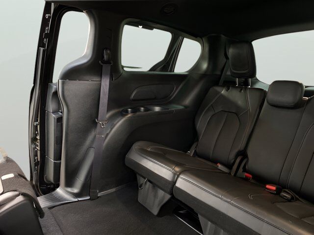 2025 Chrysler Pacifica Select Dallas TX