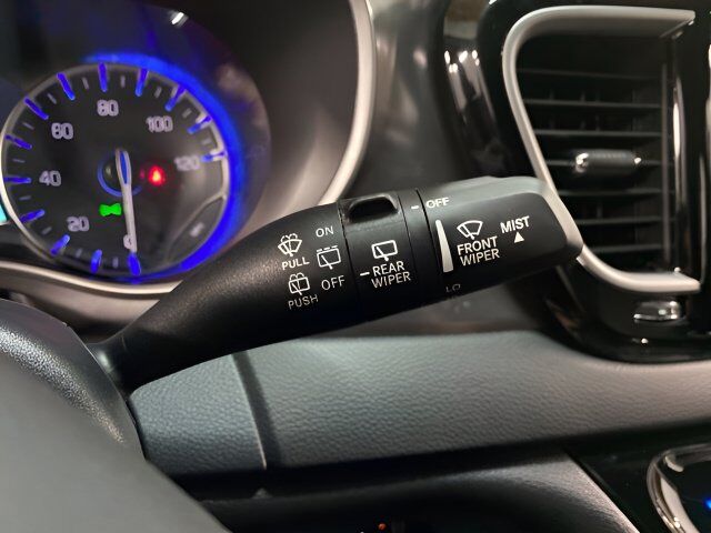 2025 Chrysler Pacifica Select Dallas TX