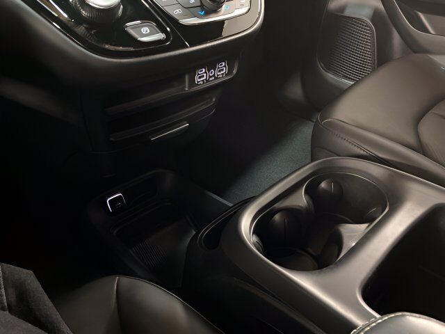 2025 Chrysler Pacifica Select Dallas TX