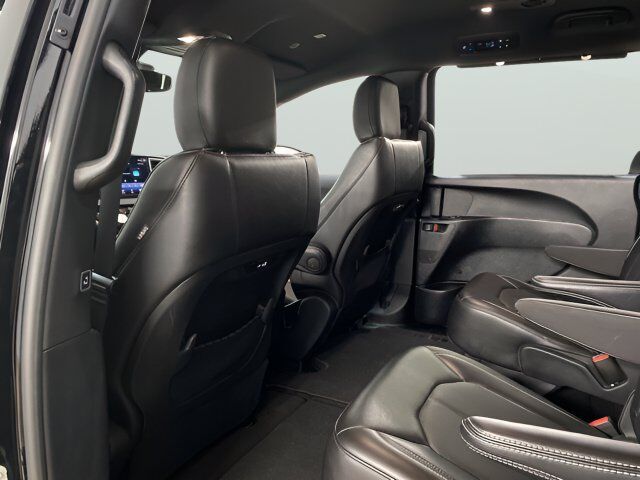 2025 Chrysler Pacifica Select Dallas TX