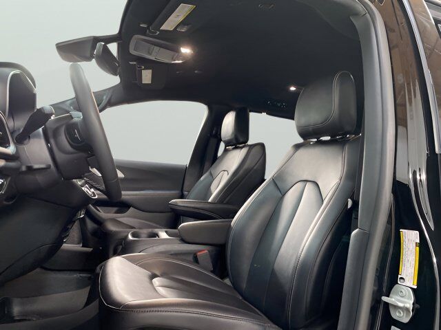 2025 Chrysler Pacifica Select Dallas TX