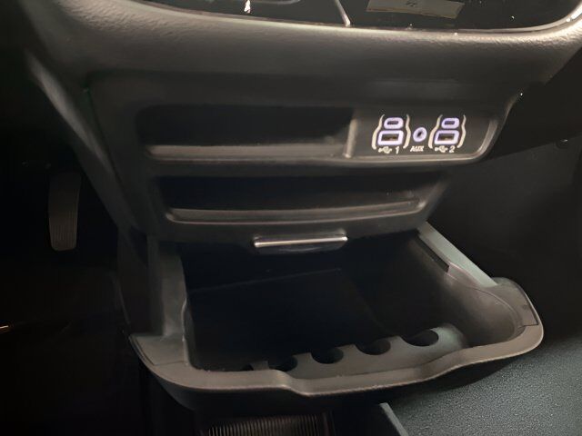 2025 Chrysler Pacifica Select Dallas TX