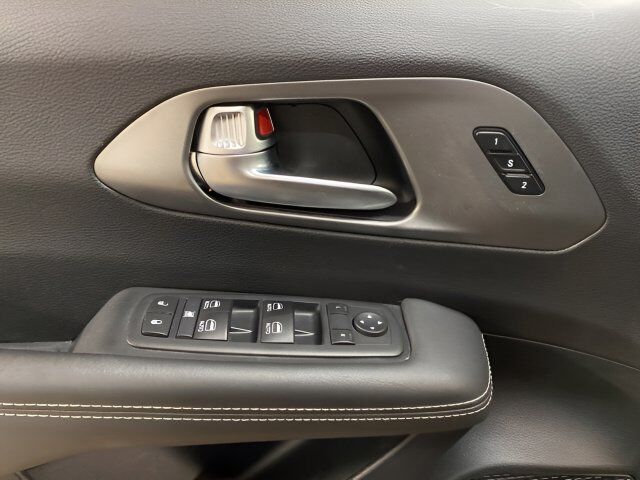 2025 Chrysler Pacifica Select Dallas TX