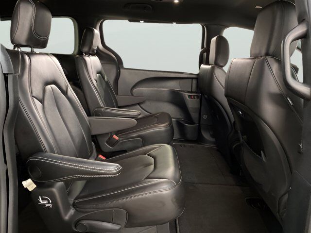 2025 Chrysler Pacifica Select Dallas TX