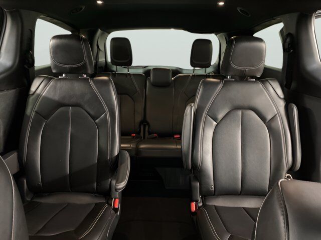 2025 Chrysler Pacifica Select Dallas TX