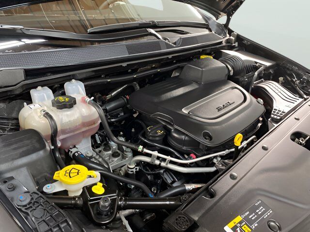 2025 Chrysler Pacifica Select Dallas TX