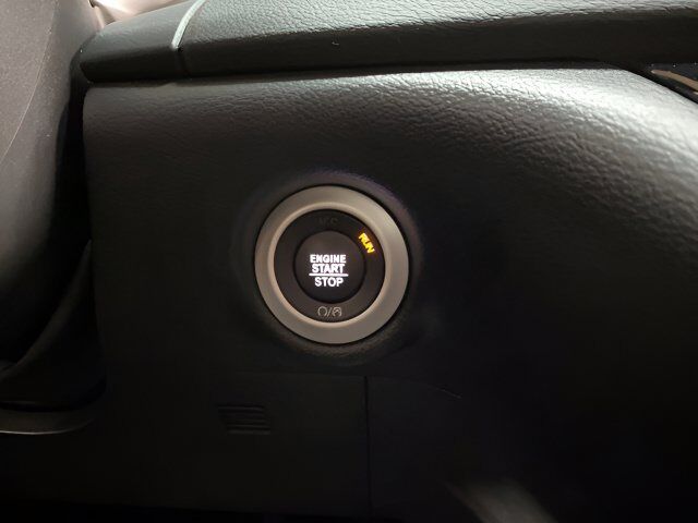 2025 Chrysler Pacifica Select Dallas TX