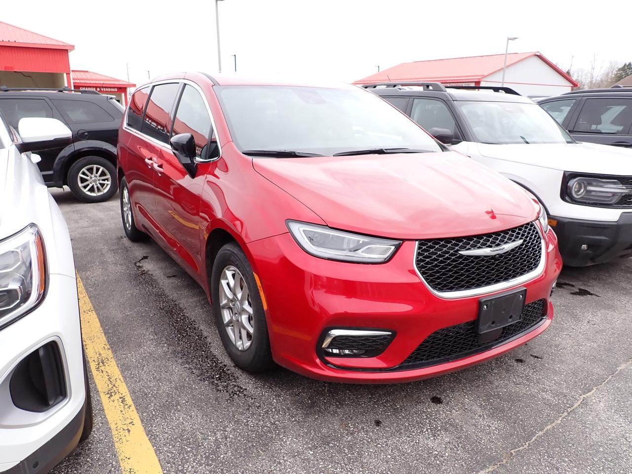 2025 Chrysler Pacifica Select FWD