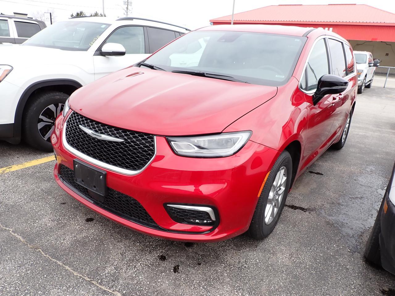 2025 Chrysler Pacifica Select FWD Listowel ON