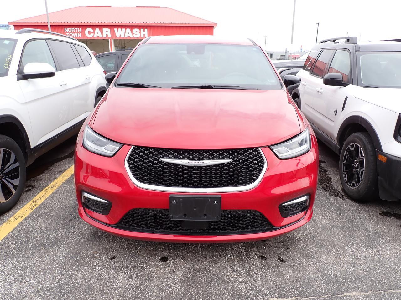 2025 Chrysler Pacifica Select FWD Listowel ON