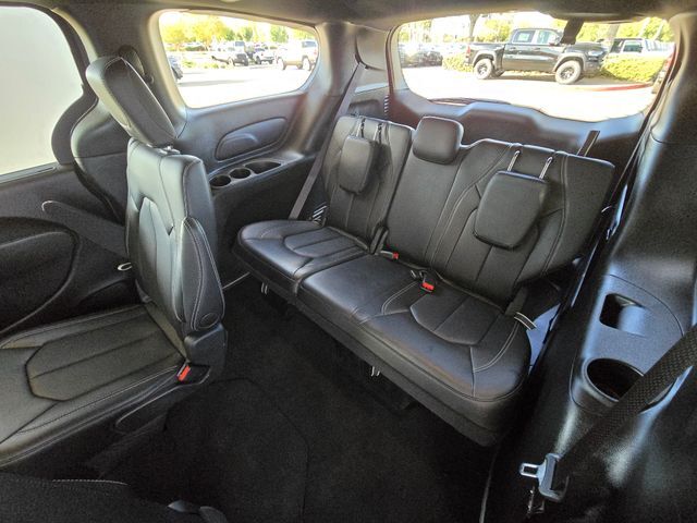 2025 Chrysler Pacifica Select Folsom CA