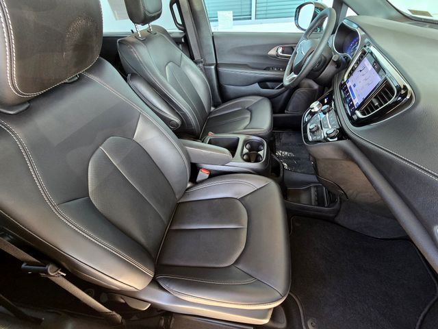 2025 Chrysler Pacifica Select Folsom CA