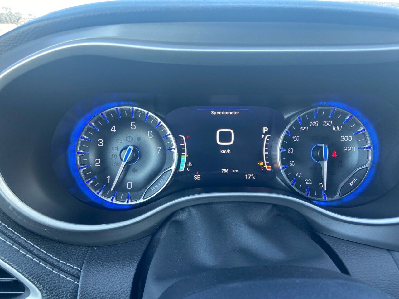 2025 Chrysler Pacifica Select High Level AB