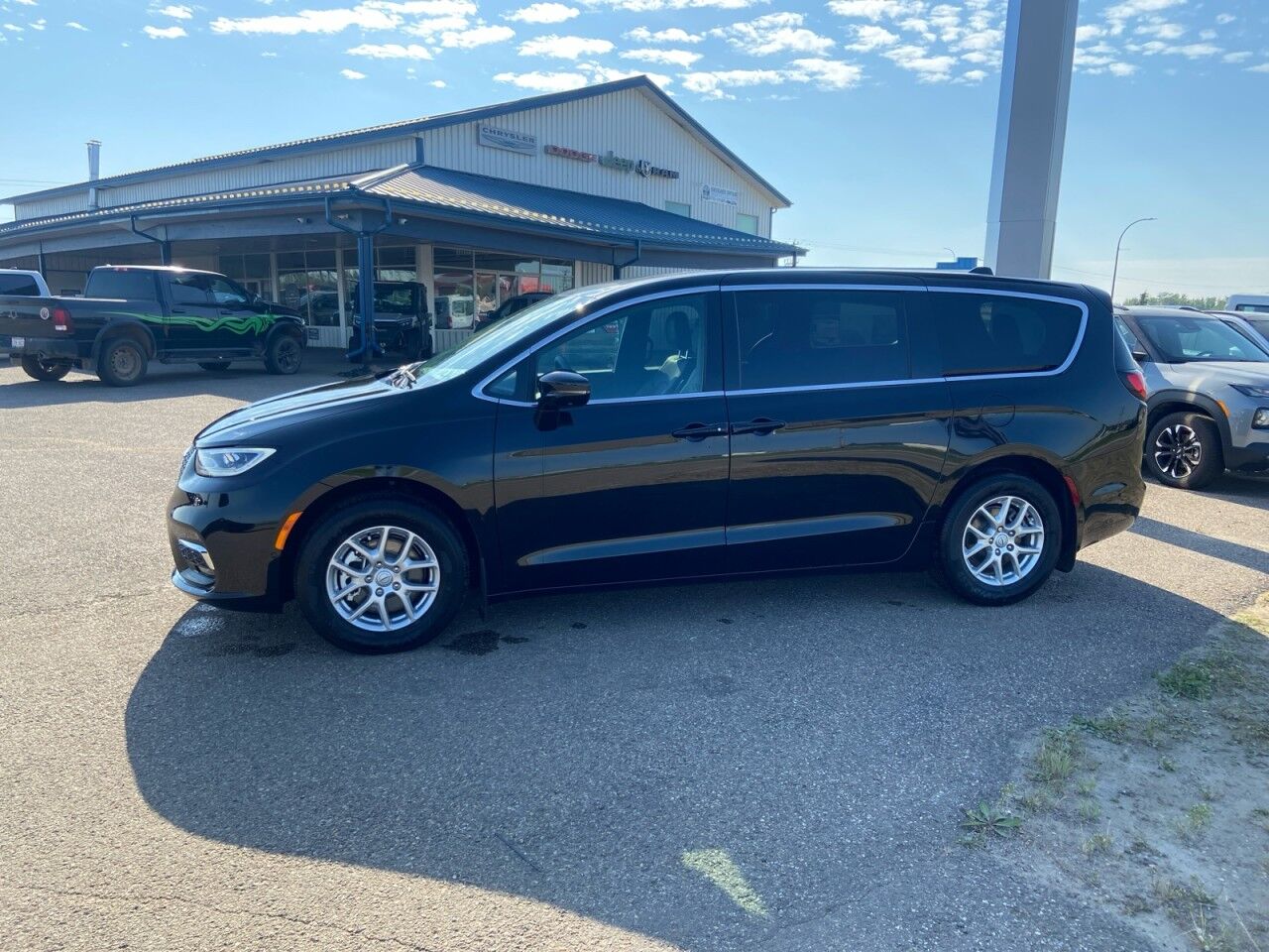 2025 Chrysler Pacifica Select High Level AB
