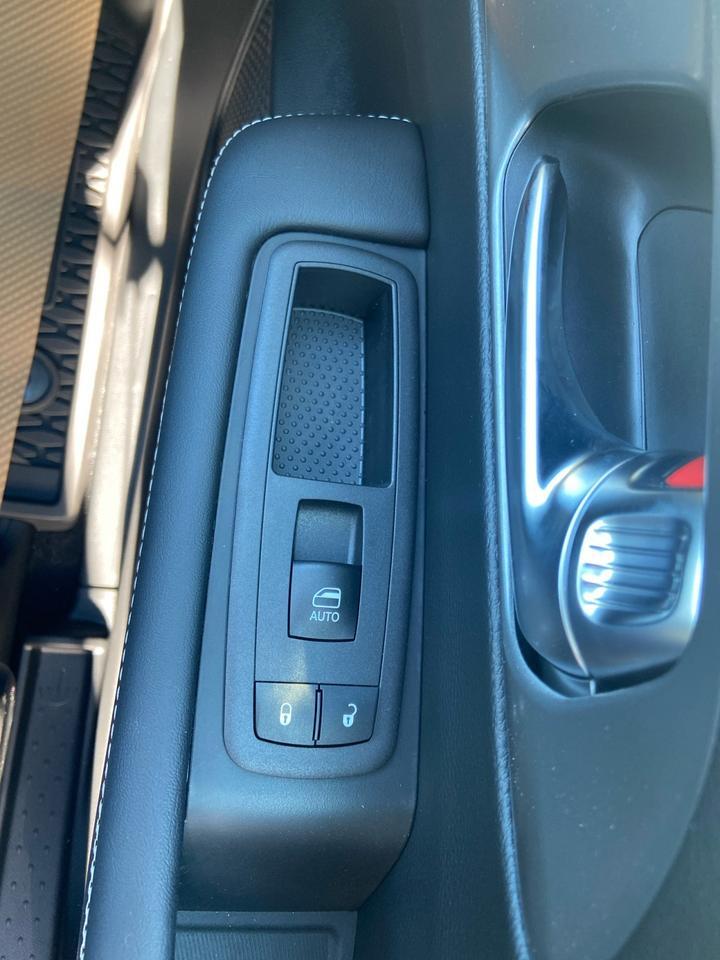 2025 Chrysler Pacifica Select High Level AB