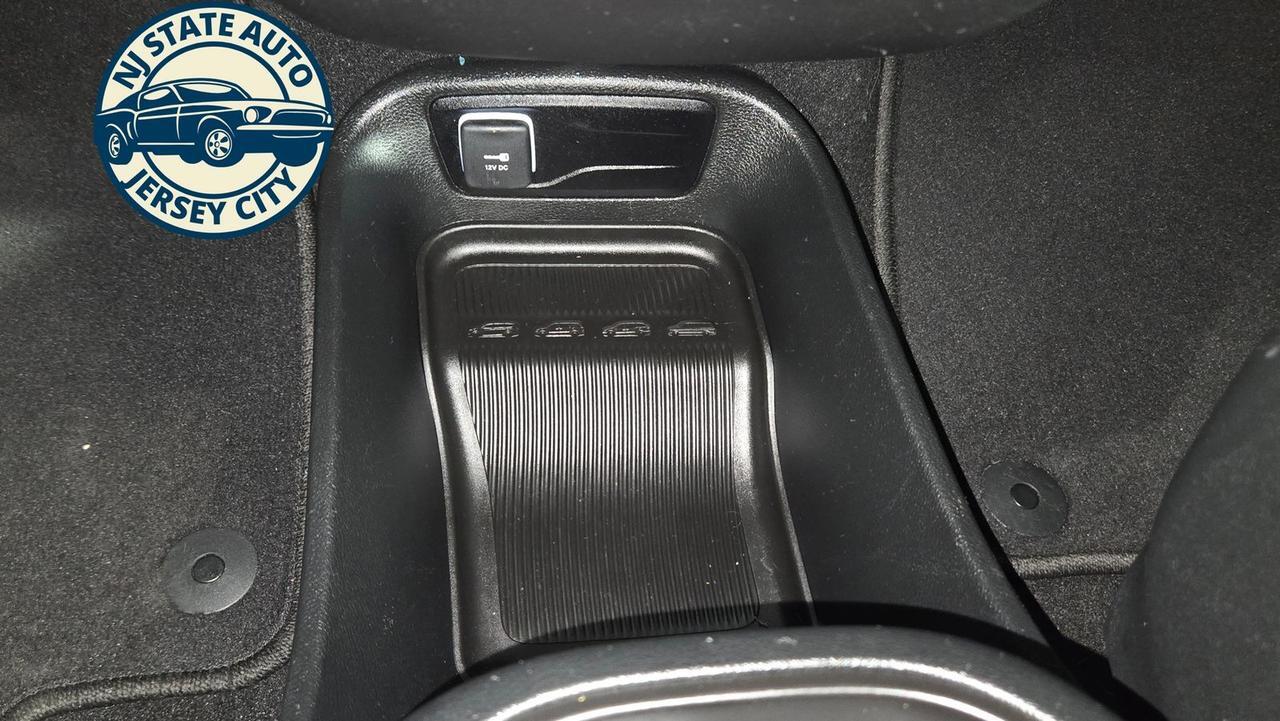 2025 Chrysler Pacifica Select Jersey City NJ